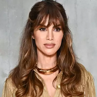 Οι σκιές που φωτίζουν υπέροχα τα καστανά μάτια