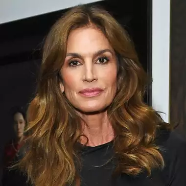 Always Chic | 5 "αντιγηραντικά" χρώματα μαλλιών που δεν θα φύγουν ποτέ από τη μόδα