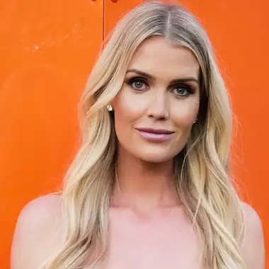 Kitty Spencer | H ανιψιά της πριγκίπισσας Diana μοιράζεται την πρώτη φωτογραφία της κόρης της, Athena