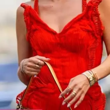 Γαλλικό μανικιούρ | Πώς θα το κάνετε να δείχνει πιο πολυτελές