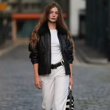 Ένα κουταλάκι λάδι καρύδας αρκεί | 5 τρόποι που ωφελεί την επιδερμίδα σας