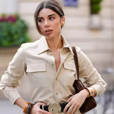 Τρία κομψά χτενίσματα που προσφέρουν εφέ lifting στο πρόσωπο