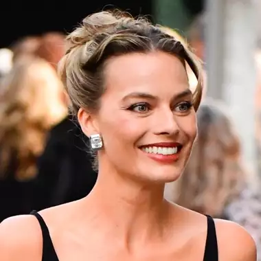 Η Margot Robbie λέει ότι είναι red flag όταν οι άντρες αγαπούν αυτή την ταινία της