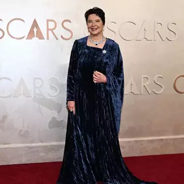 Isabella Rossellini | Η εμφάνισή της στα Όσκαρ ήταν ένας διακριτικός φόρος τιμής στον David Lynch