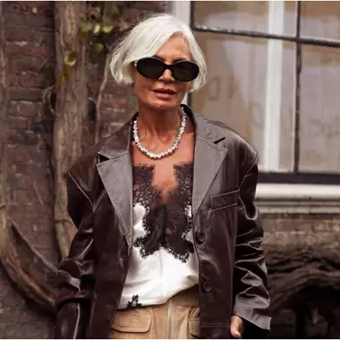 Τα μυστικά των stylish γυναικών άνω των 50 για κομψά χειμερινά looks