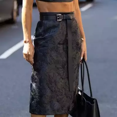 Το νέο dark μανικιούρ που θα κυριαρχήσει το φθινόπωρο