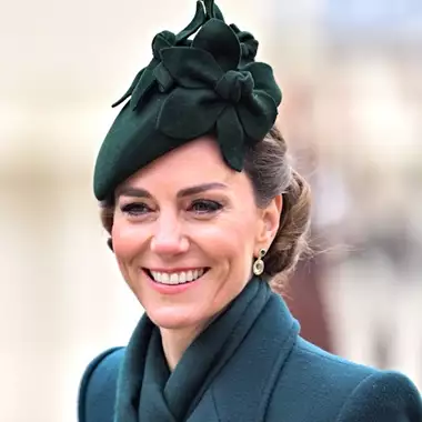 Kate Middleton | Kέρασε τους στρατιώτες έναν γύρο μπύρες μετά την παρέλαση της Ημέρας του Αγίου Πατρικίου