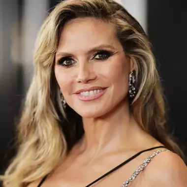 Heidi Klum | Η νέα επική της μεταμφίεση για το Halloween είχε έμπνευση από την ελληνική μυθολογία