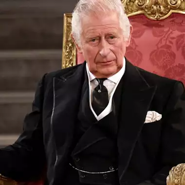 Βασιλιάς Κάρολος | Τρέλανε τους οπαδούς του τένις με την ξεκαρδιστική ερώτηση στο αστέρι του Wimbledon