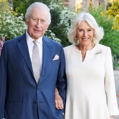 Βασιλιάς Κάρολος | Η ατάκα του μετά τη συνάντηση με τον Πάπα στο Βατικανό απέδειξε ότι διαθέτει βρετανικό χιούμορ