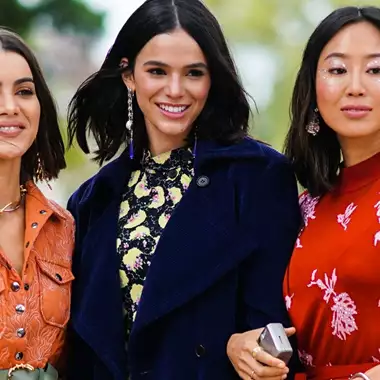 Καρέ μαλλιά | Τα κομψά χτενίσματα που πρέπει οπωσδήποτε να αντιγράψετε φέτος