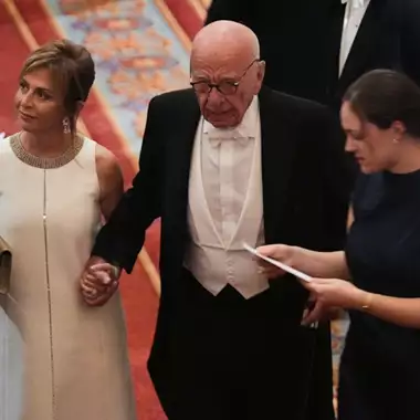 Ο Rupert Murdoch σε μια σπάνια εμφάνιση με την 5η σύζυγό του, Elena Zhukova