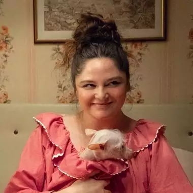 Too Much | Είναι η ρομαντική κωμωδία της Lena Dunham βασισμένη σε αληθινή ιστορία;