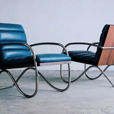 Saint Laurent: Επανέκδοση των εμβληματικών επίπλων της Charlotte Perriand στο Salone del Mobile στο Μιλάνο