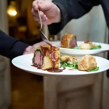 Στα high end εστιατόρια της Αθήνας δεν πας μόνο για το φαγητό