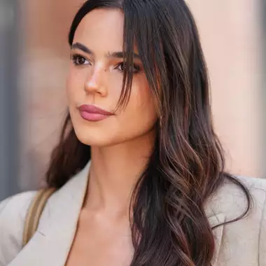 5 συμβουλές για να πετύχετε το τέλειο blow out χτένισμα στο σπίτι