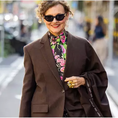 Βusiness Μeeting Chic | Πώς ντύνονται οι κομψές γυναίκες άνω των 50 στα επαγγελματικά ραντεβού τους