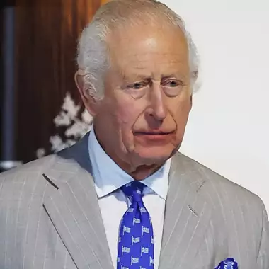 Βασιλιάς Κάρολος | Ο λόγος που δεν έχει κινητό