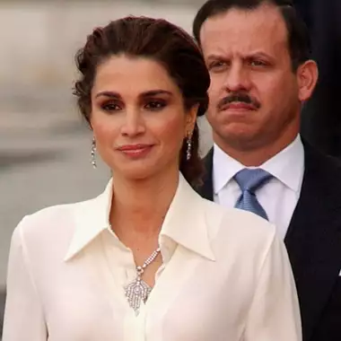 Flashback | Η βασίλισσα Ράνια στον γάμο του Felipe και της Letizia