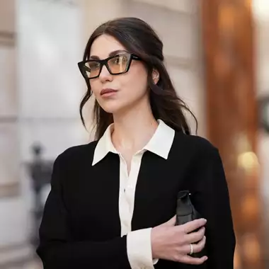 Lipstick Addict | Πώς θα ανακαλύψετε την απόχρωση κραγιόν που αναδεικνύει τα χαρακτηριστικά σας