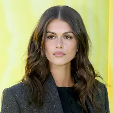 Kaia Gerber | Το make-up hack της για ένα απλό sunkissed μακιγιάζ είναι ιδανικό για το καλοκαίρι