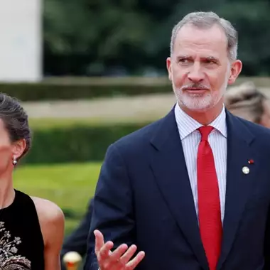 Βασιλιάς Felipe & Βασίλισσα Letiza | Το κρυφό μήνυμα πίσω από τα νέα βασιλικά πορτρέτα τους