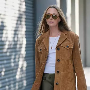 Swan Lake | Οι συσφικτικές κρέμες που θα μεταμορφώσουν τον λαιμό και το ντεκολτέ σας