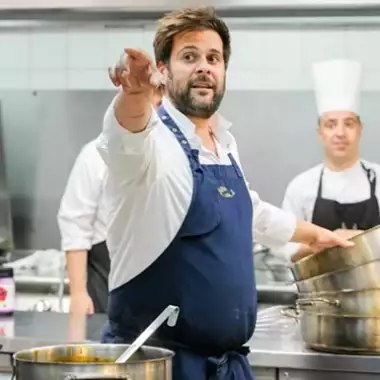 Βραβεία Ελληνικής Κουζίνας 2024 | Η ελληνική κουζίνα με τα μάτια του αστεράτου Ιταλού Luca Piscazzi