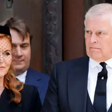 Η πρώτη κίνηση της Sarah Ferguson μετά την παραίτηση του πρίγκιπα Andrew από τους βασιλικούς του τίτλους