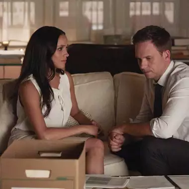 Αυτή η στάση του σώματος αποπνέει σιγουριά και αυτοπεποίθηση, σύμφωνα με την ψυχολογία