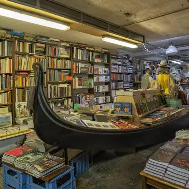 Το πιο όμορφο βιβλιοπωλείο στον κόσμο είναι στην Ιταλία και έγινε διάσημο από το TikTok