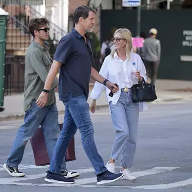 Παύλος Ντε Γκρες & Marie Chantal | Πάσχα με την οικογένειά τους στο σπίτι στα Hamptons