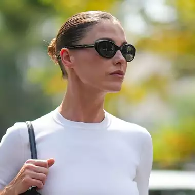 Αψηφώντας τη βαρύτητα | 10 προϊόντα για μια πιο σφριγηλή επιδερμίδα σε πρόσωπο και σώμα