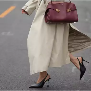 Οι classy δερμάτινες γόβες που θα φορέσετε περισσότερο το 2026