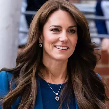 Η Kate Middleton στο κάστρο του Windsor | Η νέα εμφάνιση της πριγκίπισσας της Ουαλίας