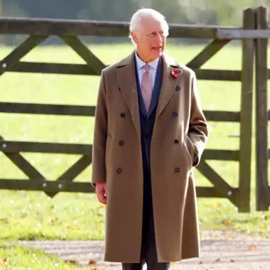 Βασιλιάς Κάρολος | Reunion με ένα από τα πιο πολυσυζητημένα ζευγάρια στο νέο του ταξίδι