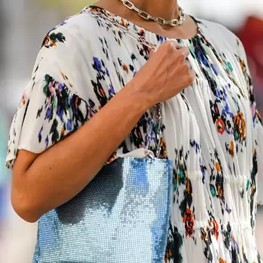 Καφέ κηλίδες στα χέρια | Οι 3 πιο αποτελεσματικοί τρόποι να τις μειώσετε