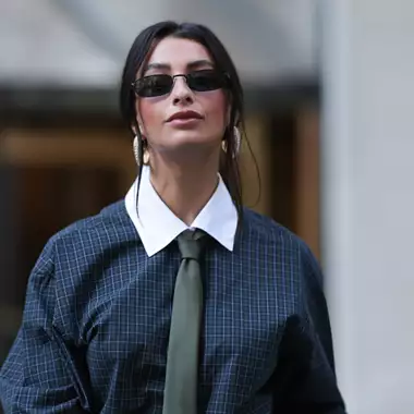 5 χημικά απολεπιστικά που θα φωτίσουν την επιδερμίδα σας μέχρι τα Χριστούγεννα