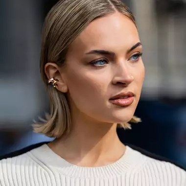 Τρία απαραίτητα tips για να δημιουργήσετε εύκολα ένα εντυπωσιακό wet look