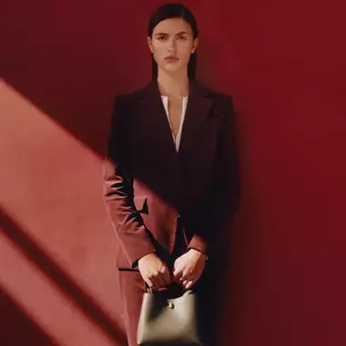 Η Mango ορίζει το office style της σεζόν με chic και άνετα κομμάτια