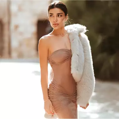 Η Basak Couture υπόσχεται το απόλυτο γιορτινό styling