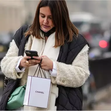 Η εξέλιξη του luxury e-commerce & οι στρατηγικές επιτυχίας για το 2025