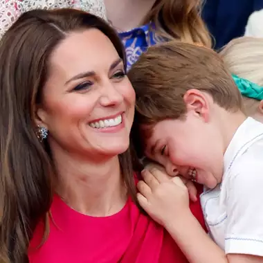 Kate Middleton | Ο "χρυσός" κανόνας για να επαναφέρει τα παιδιά της στην τάξη και ο ρόλος της Ισπανίδας νταντάς