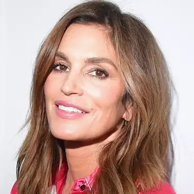 3 λόγοι που το μακιγιάζ της Cindy Crawford είναι το πλέον ιδανικό για γυναίκες άνω των 50
