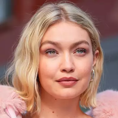 12 Έλληνες makeup artists αποκαλύπτουν τις αγαπημένες τους mascaras