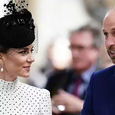 VE Day | Πώς η Kate Middleton "έσβησε" την Καμίλα με iconic κοσμήματα της πριγκίπισσας Diana