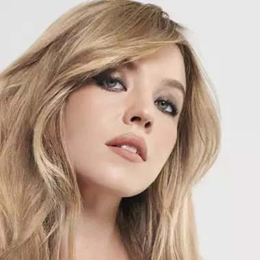 Το πολυτελές hair oil που αφήνει τα μαλλιά μεταξένια και λαμπερά