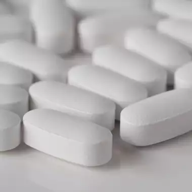 Οι απαραίτητες βιταμίνες μετά τα 50