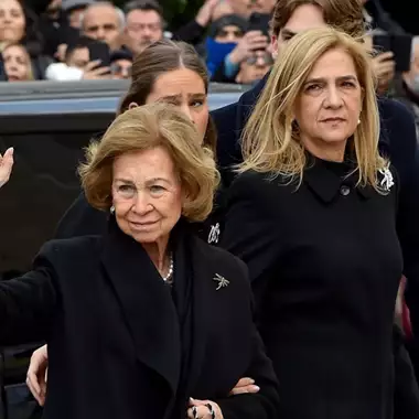 Βασίλισσα Σοφία | Ποια είναι η μεγαλύτερη επιθυμία της μετα την κηδεία της αδελφής της, Ειρήνης;