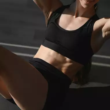 3 απλές ασκήσεις που στοχεύουν στο κοιλιακό λίπος